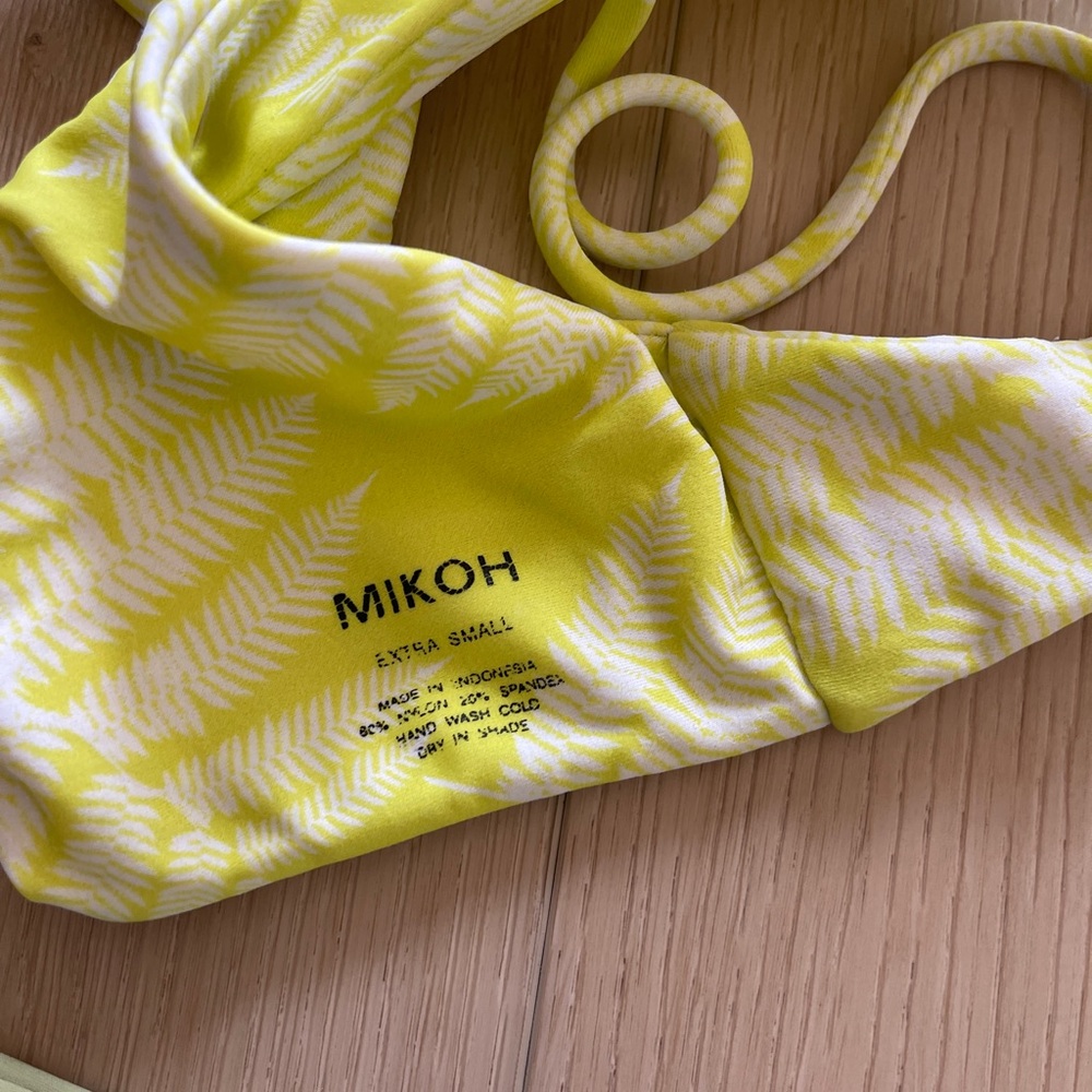 Mikoh Bundle - Picture 3 of 4
